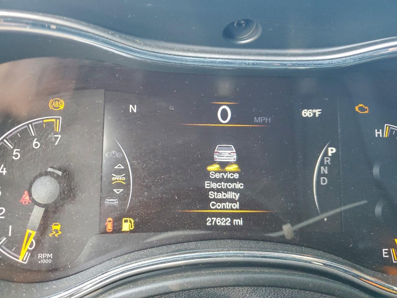 2019 JEEP GRAND CHEROKEE LAREDO photo 9