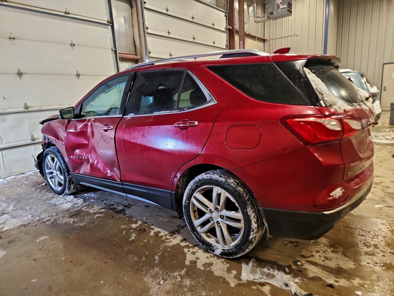 2018 CHEVROLET EQUINOX PREMIER photo 2