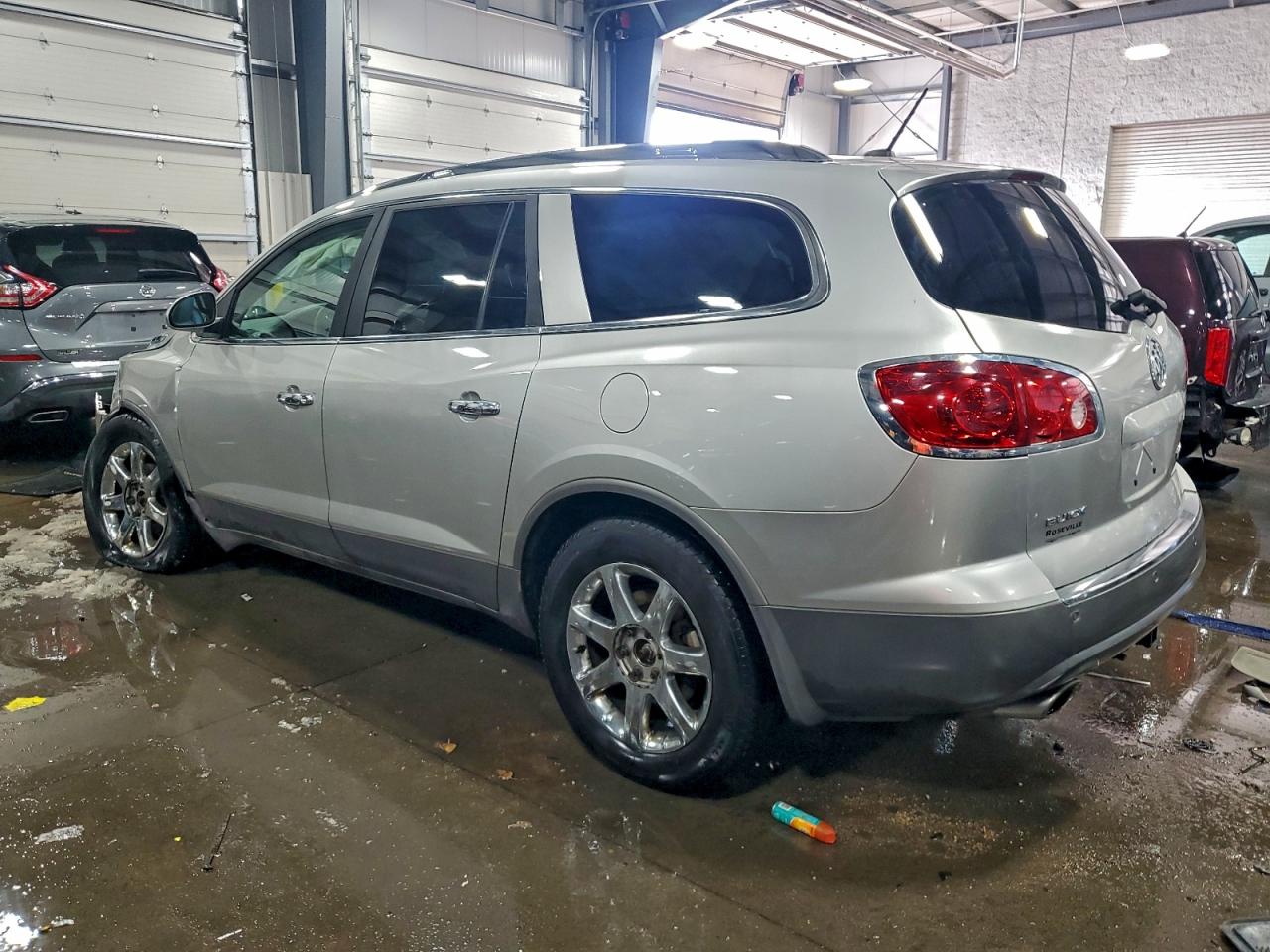 2008 BUICK ENCLAVE CXL photo 2