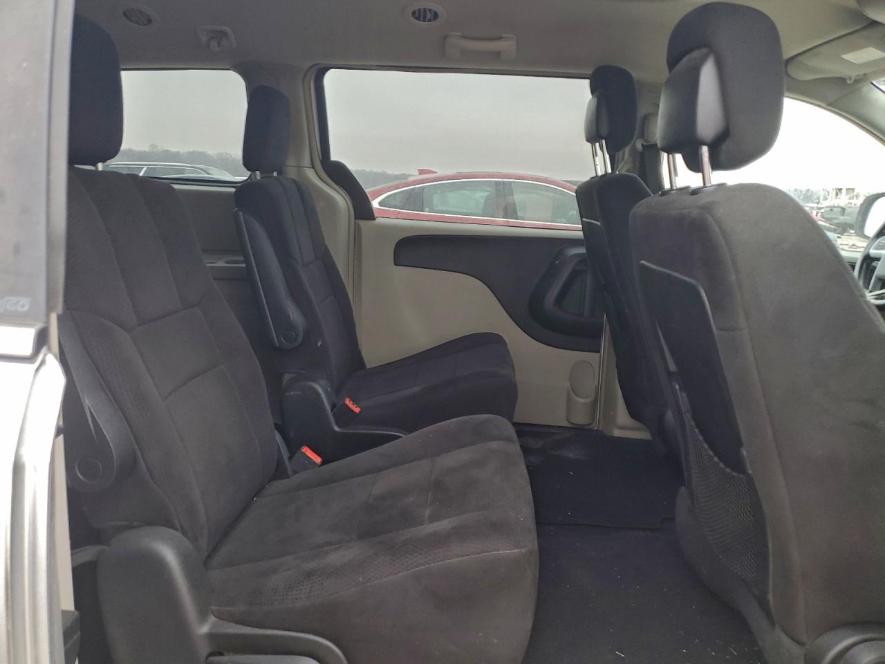 2011 CHRYSLER TOWN & COUNTRY TOURING photo 11