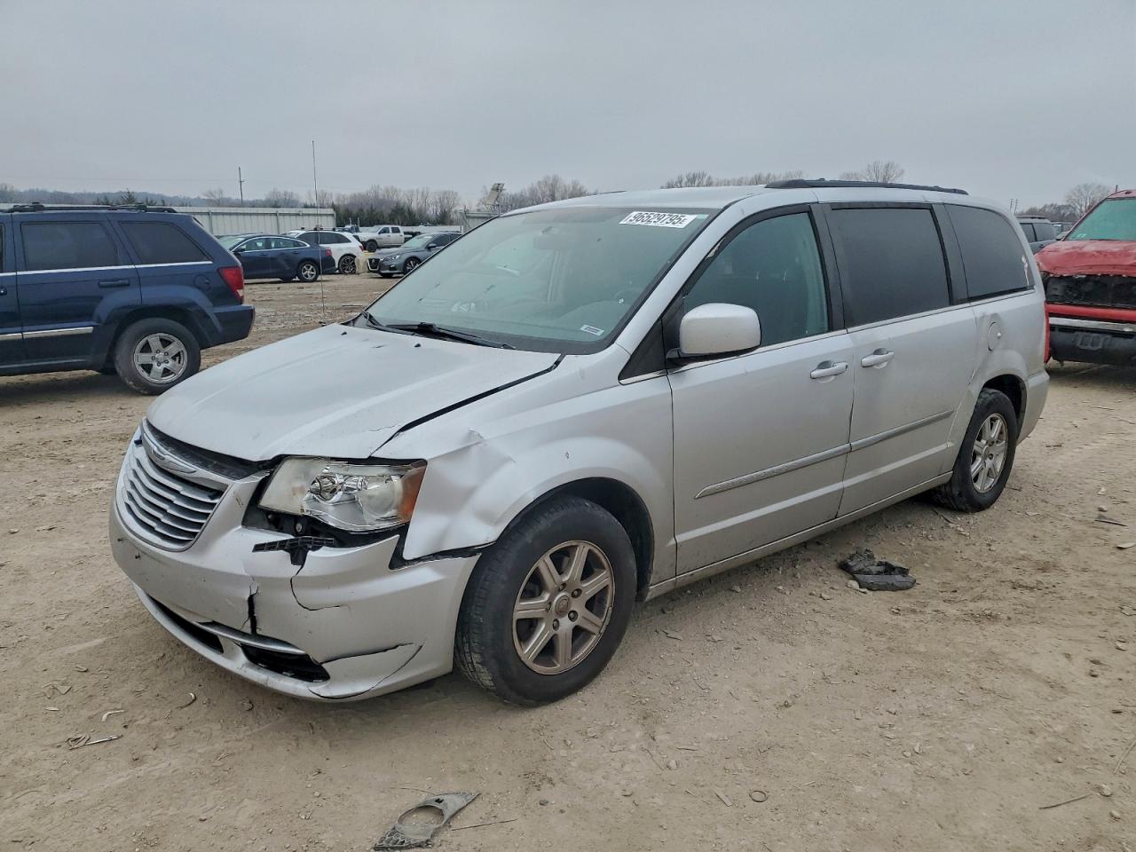 2011 CHRYSLER TOWN & COUNTRY