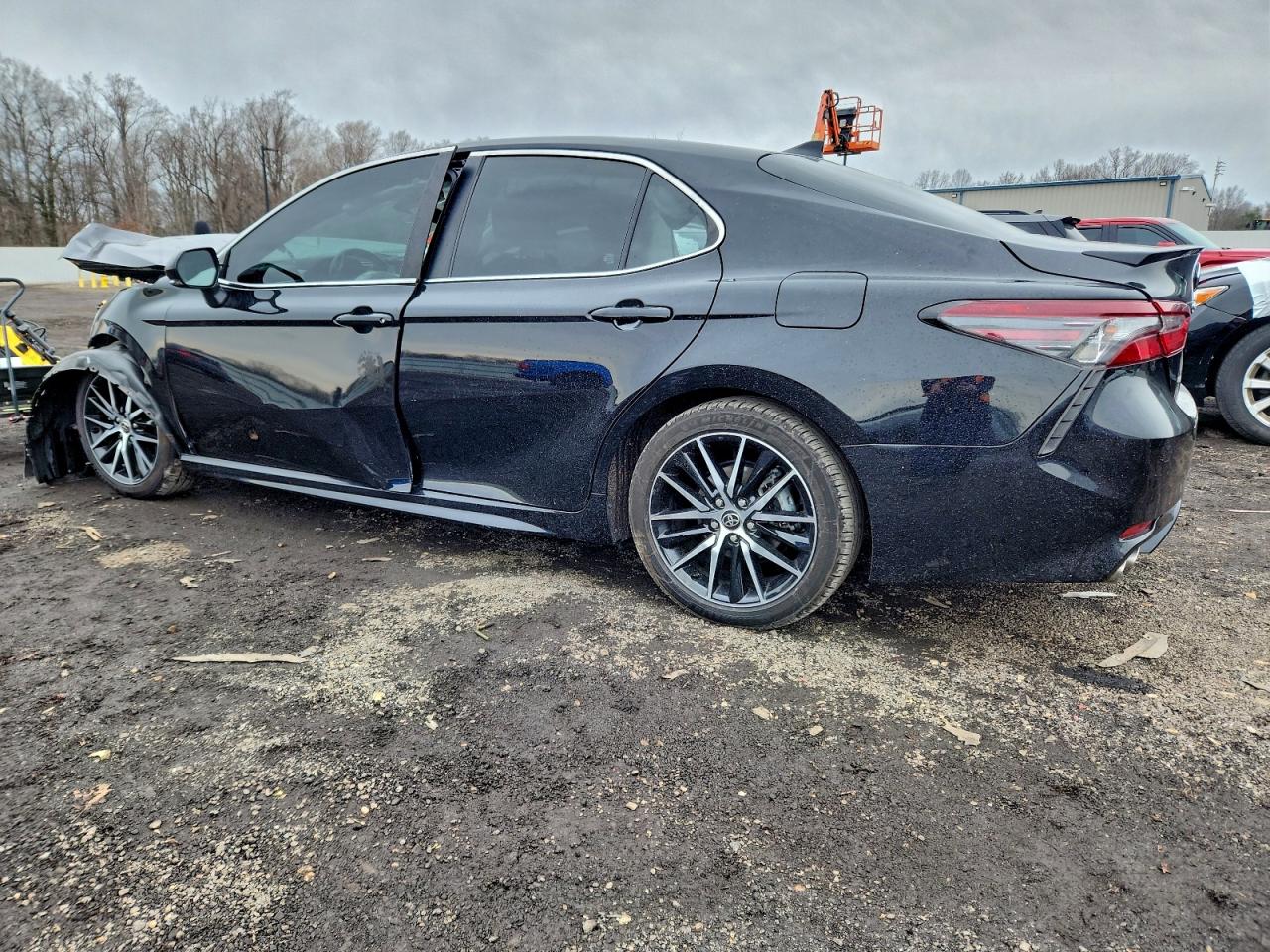 2022 TOYOTA CAMRY NIGHT SHADE photo 2
