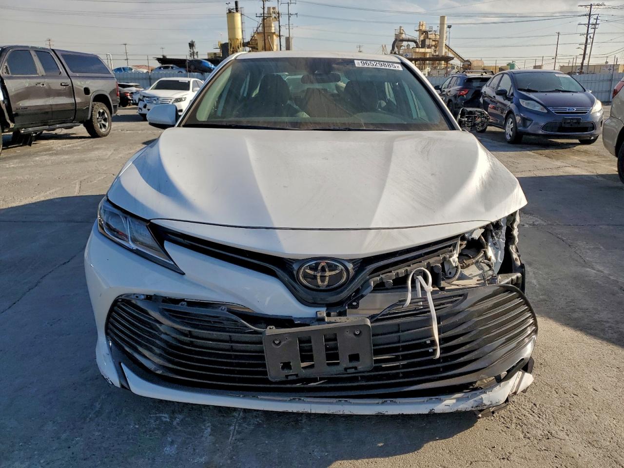 2020 TOYOTA CAMRY LE photo 9
