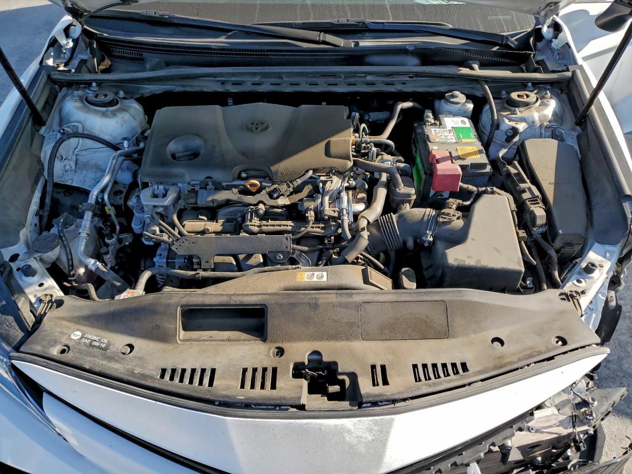 2020 TOYOTA CAMRY LE photo 21