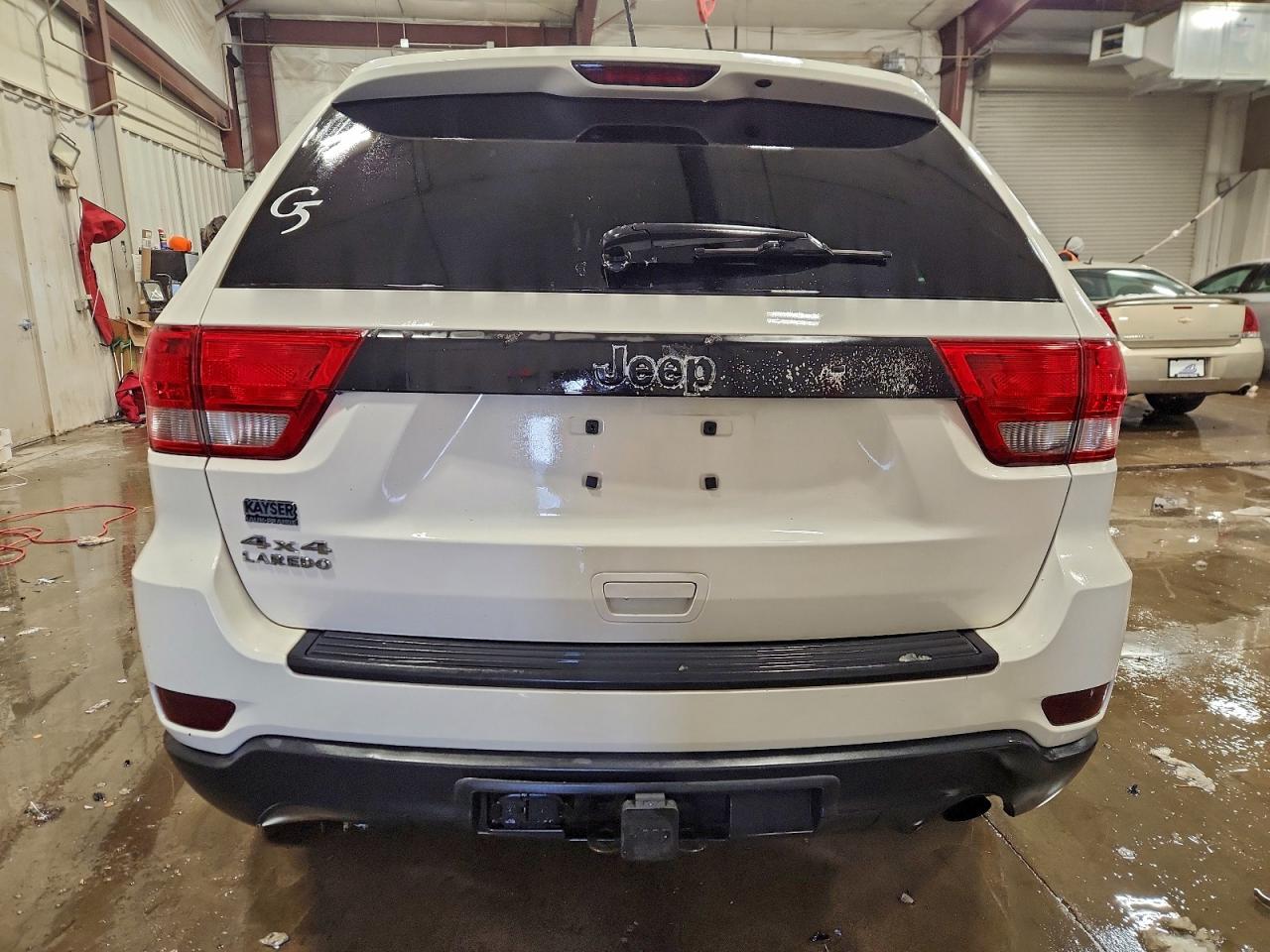 2012 JEEP GRAND CHEROKEE LAREDO photo 6