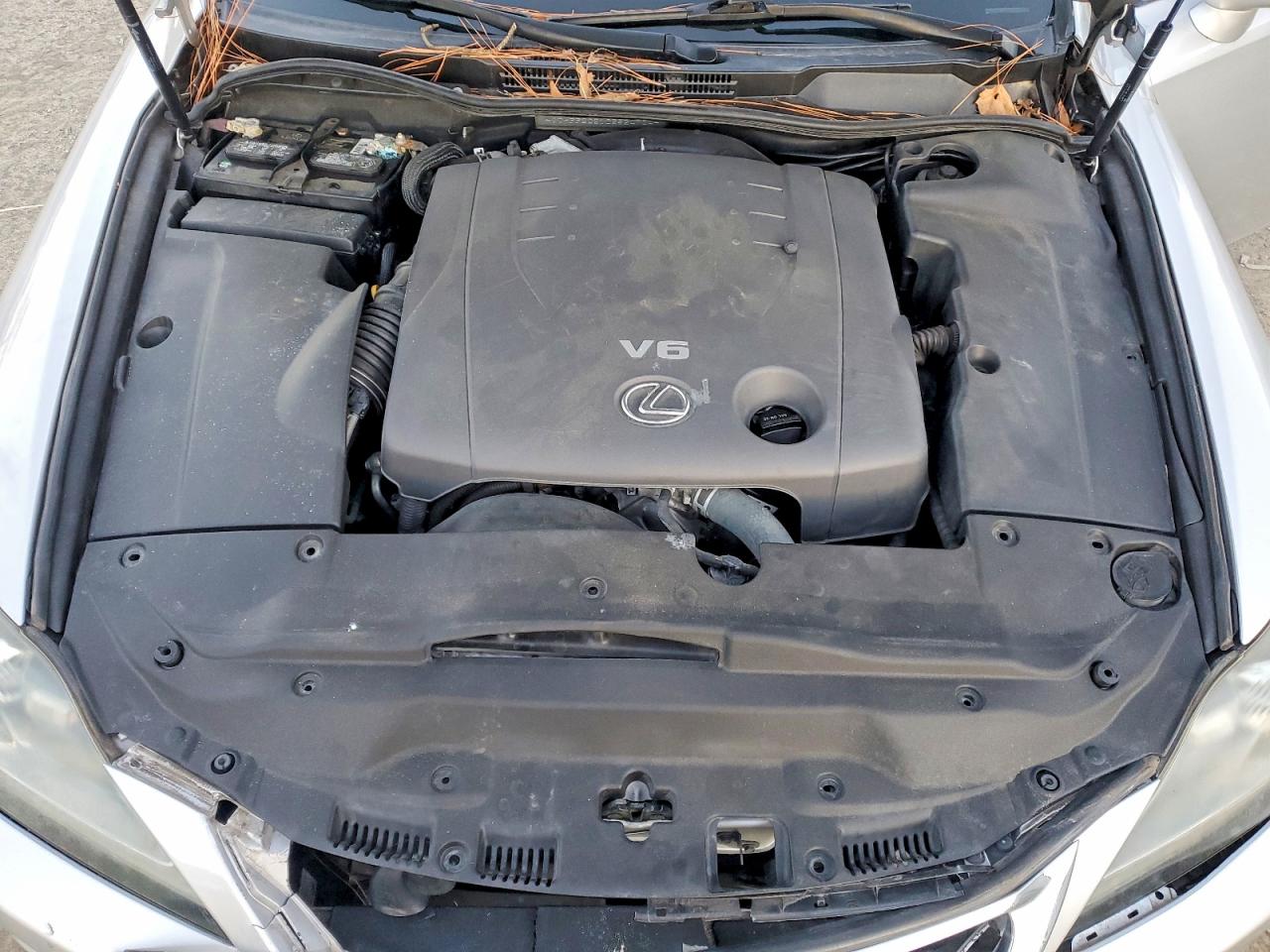 2012 LEXUS IS 250 photo 11