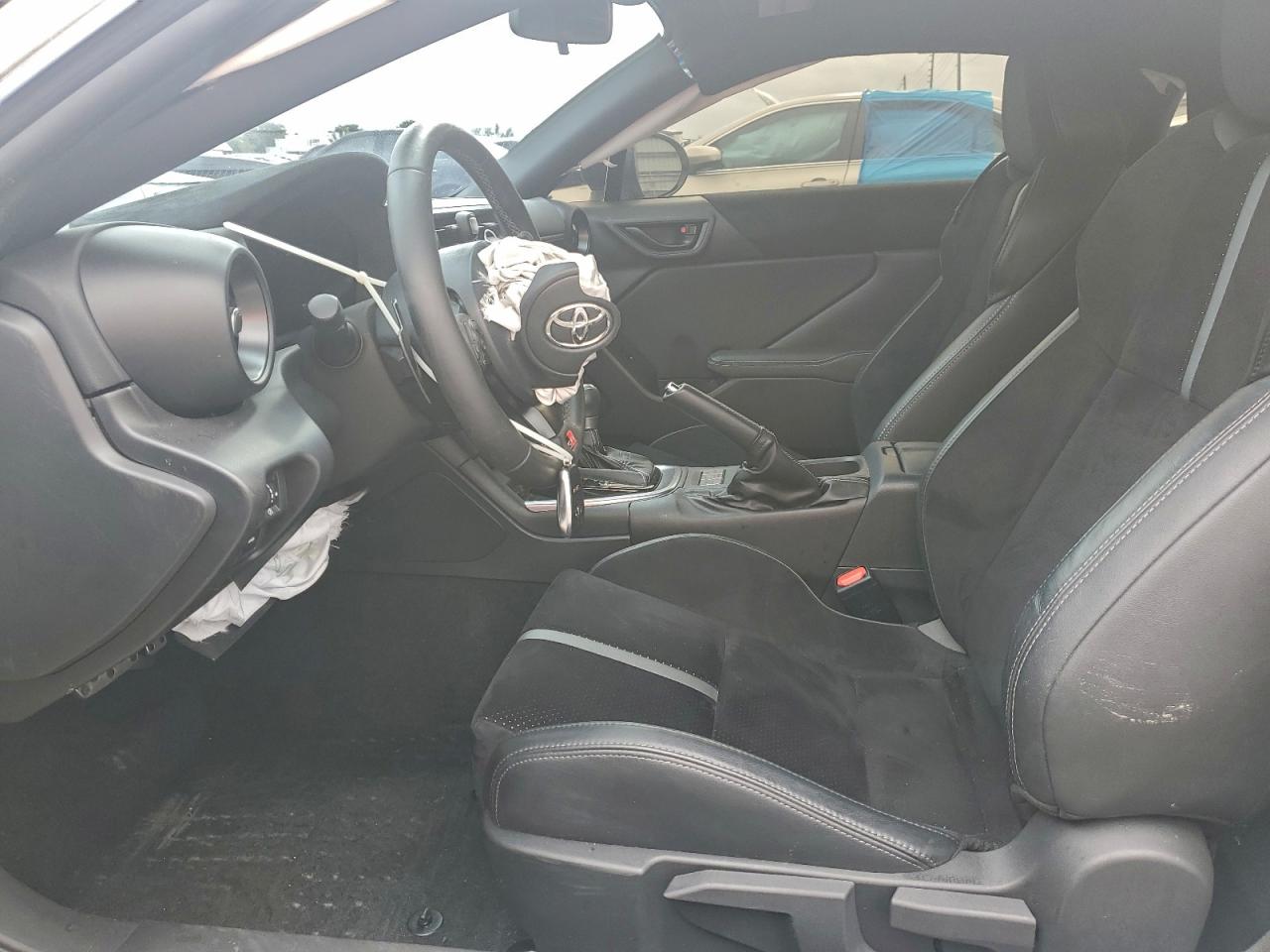2023 TOYOTA GR 86 PREMIUM photo 7