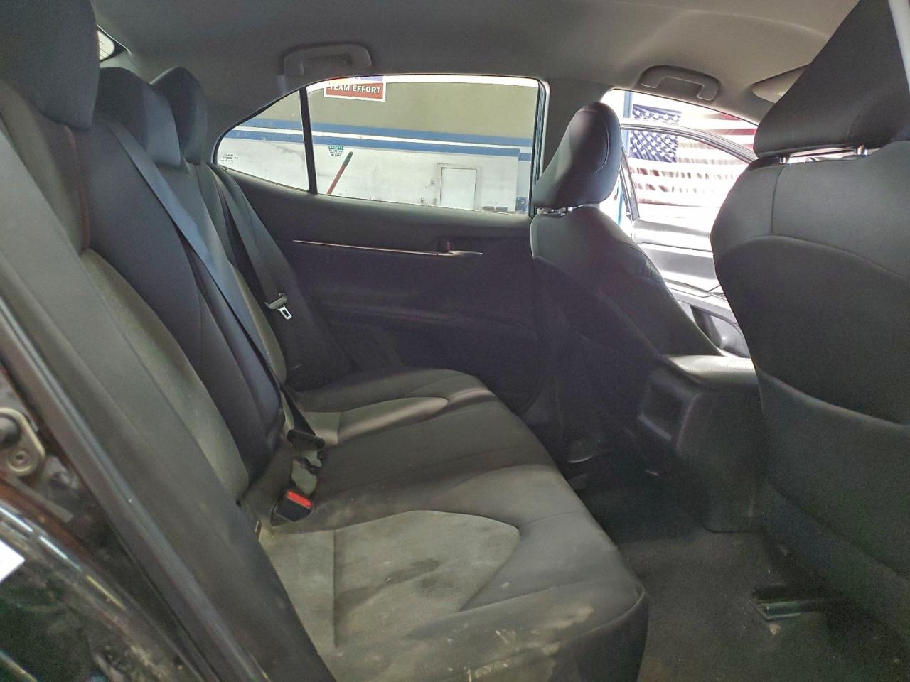 2019 TOYOTA CAMRY L photo 19