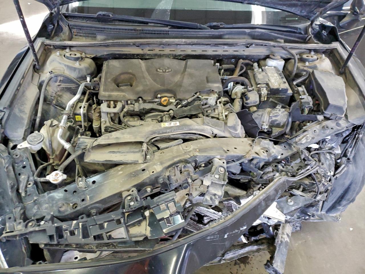 2019 TOYOTA CAMRY L photo 21