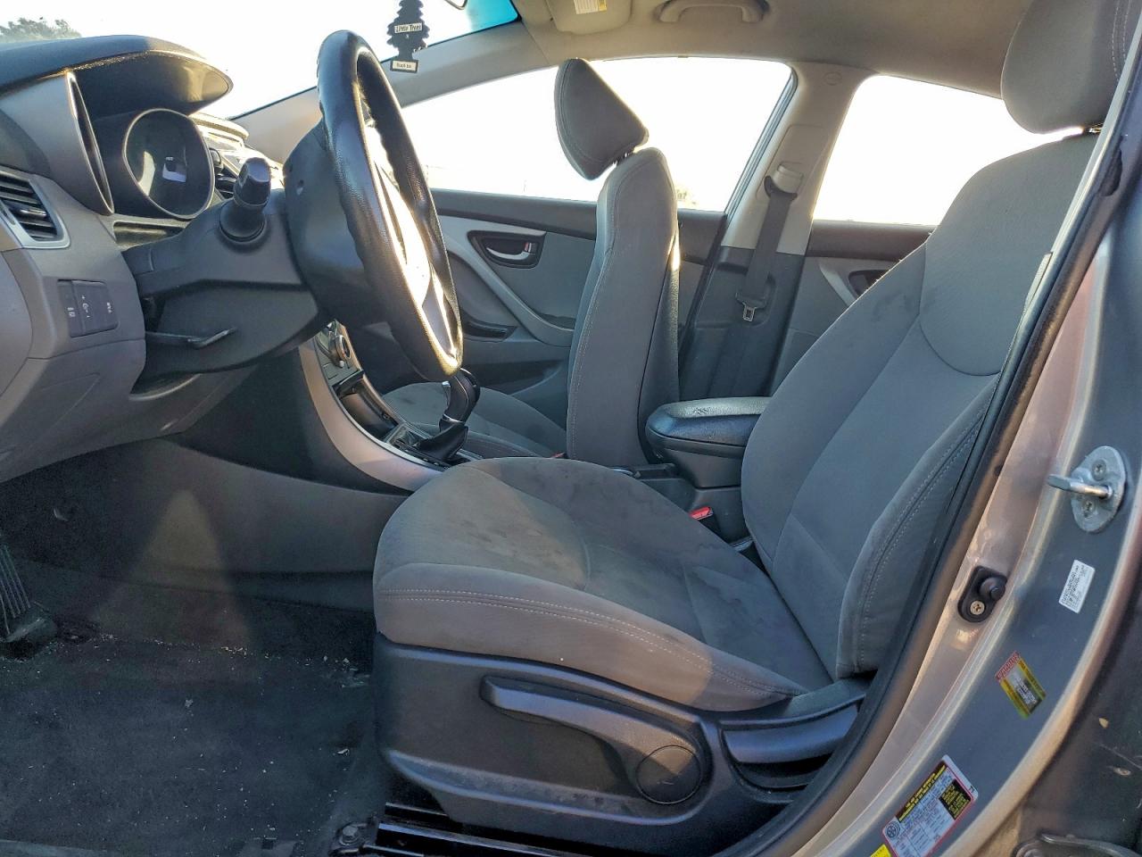 2015 HYUNDAI ELANTRA SE photo 13