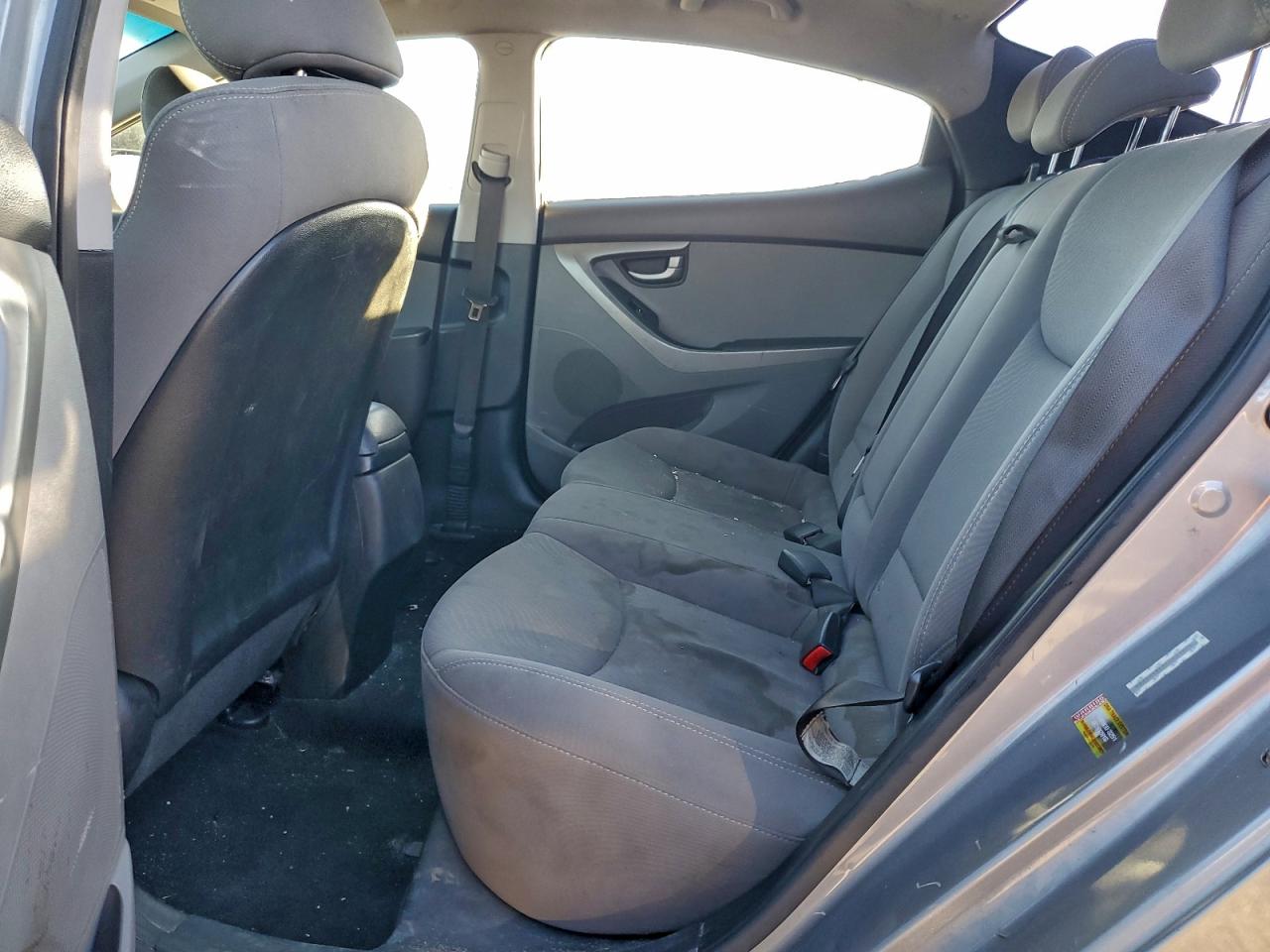 2015 HYUNDAI ELANTRA SE photo 19