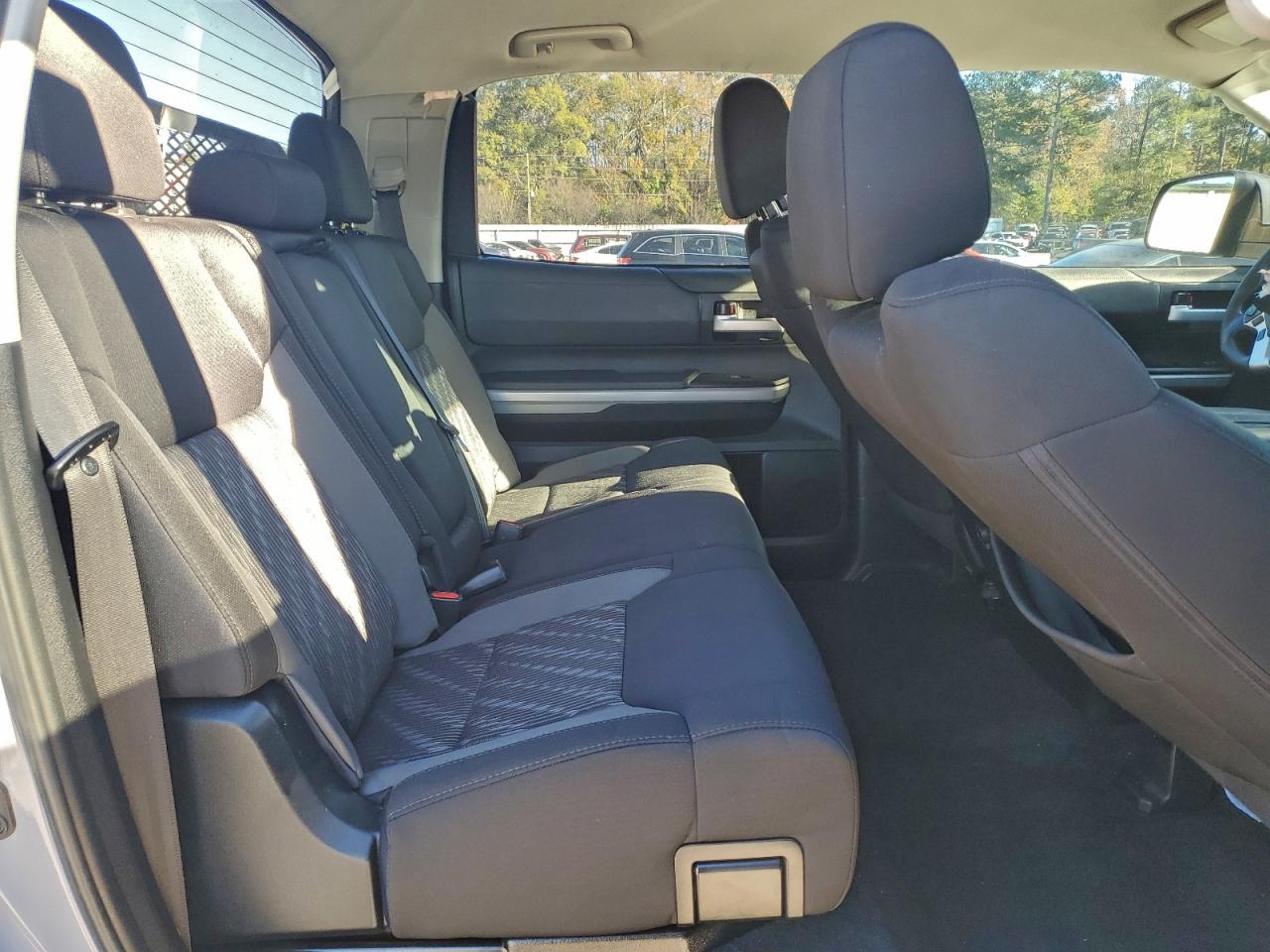 2018 TOYOTA TUNDRA CREWMAX SR5 photo 10