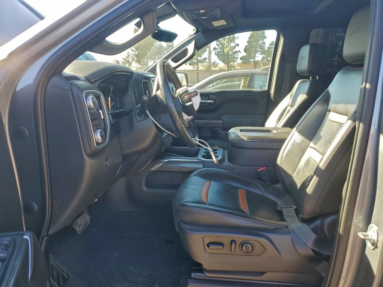 2021 GMC SIERRA K1500 AT4 photo 19