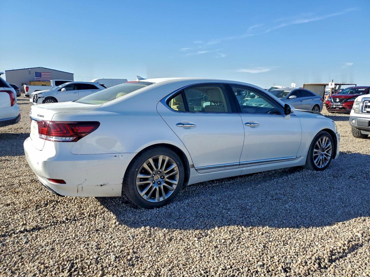 2013 LEXUS LS 460 photo 7