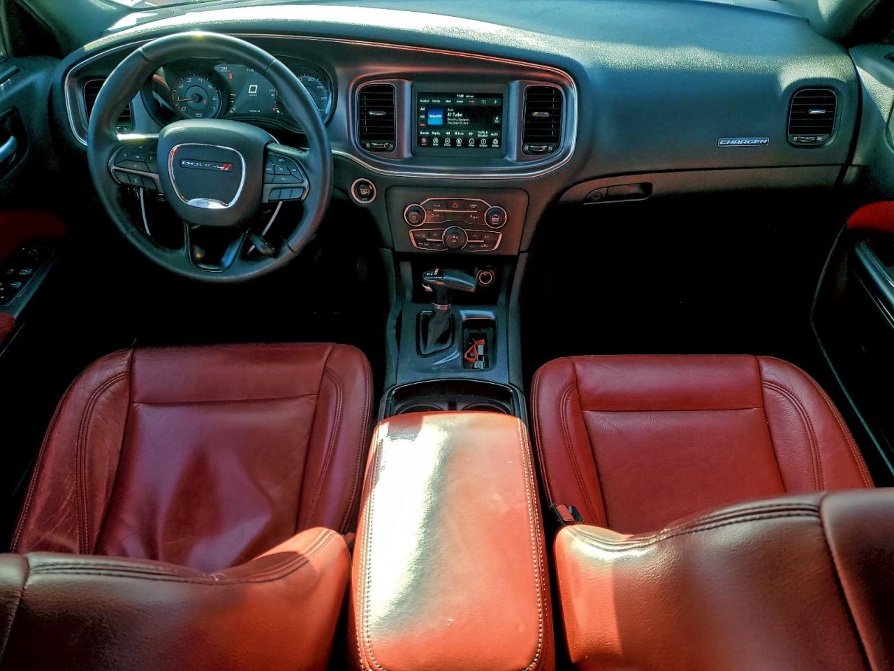 2018 DODGE CHARGER SXT photo 8