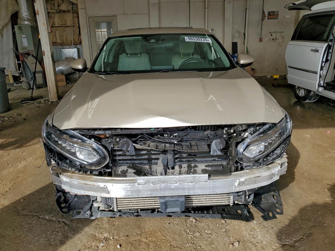 2018 HONDA ACCORD EX photo 13