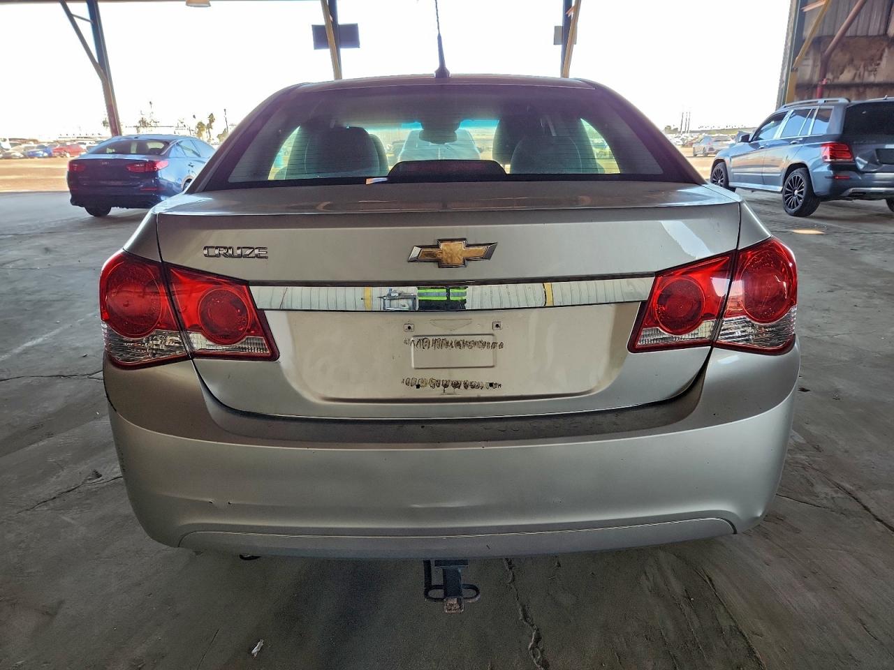 2013 CHEVROLET CRUZE LS photo 11