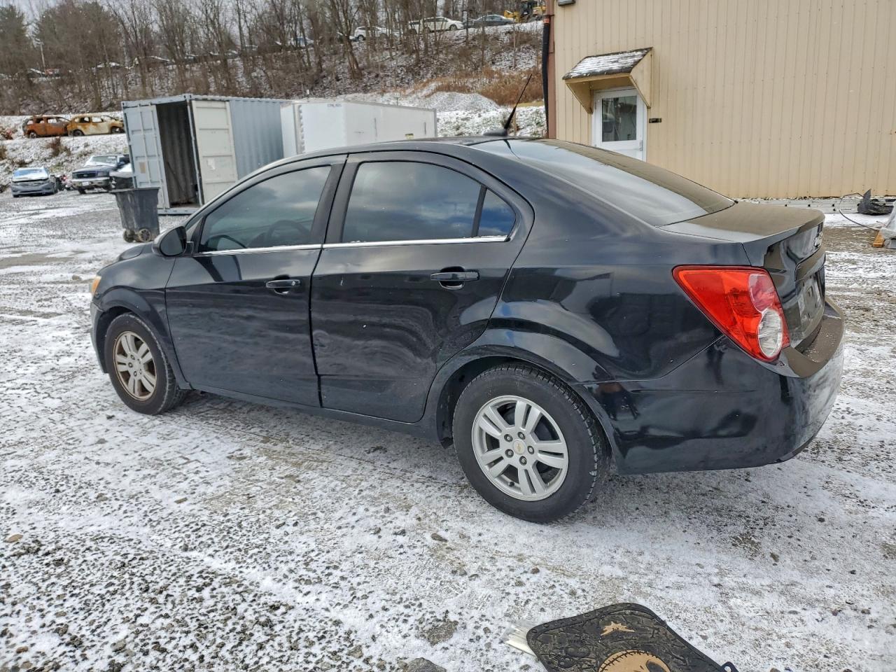 2012 CHEVROLET SONIC LT photo 2