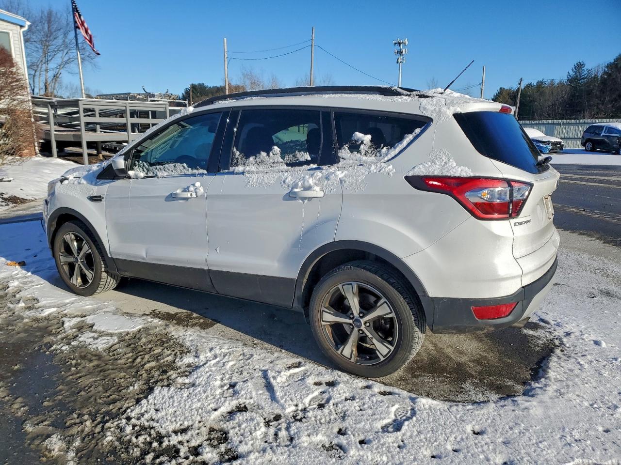 2017 FORD ESCAPE SE photo 3