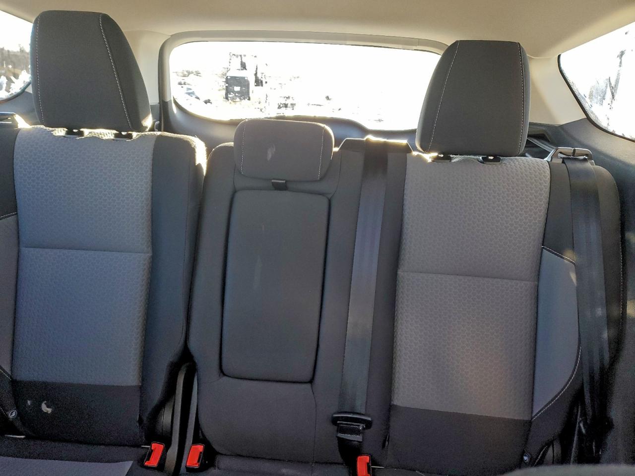2017 FORD ESCAPE SE photo 19