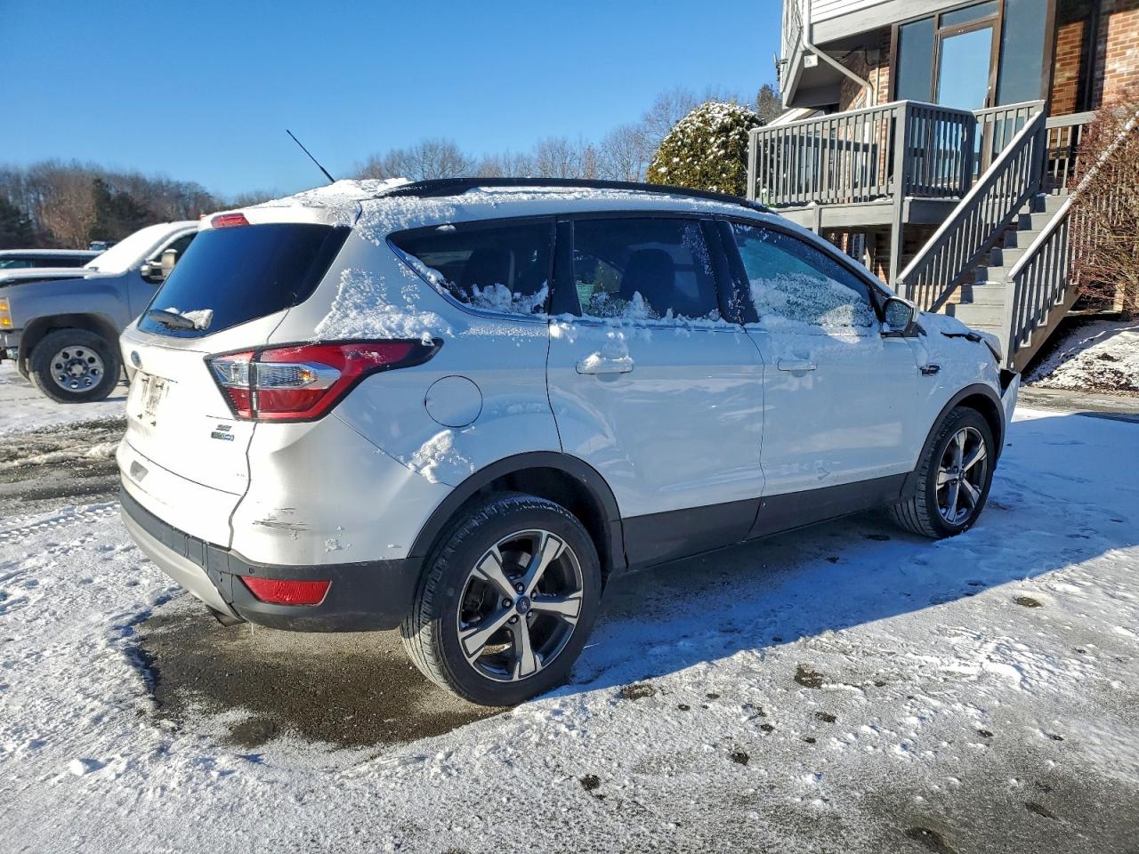 2017 FORD ESCAPE SE photo 5