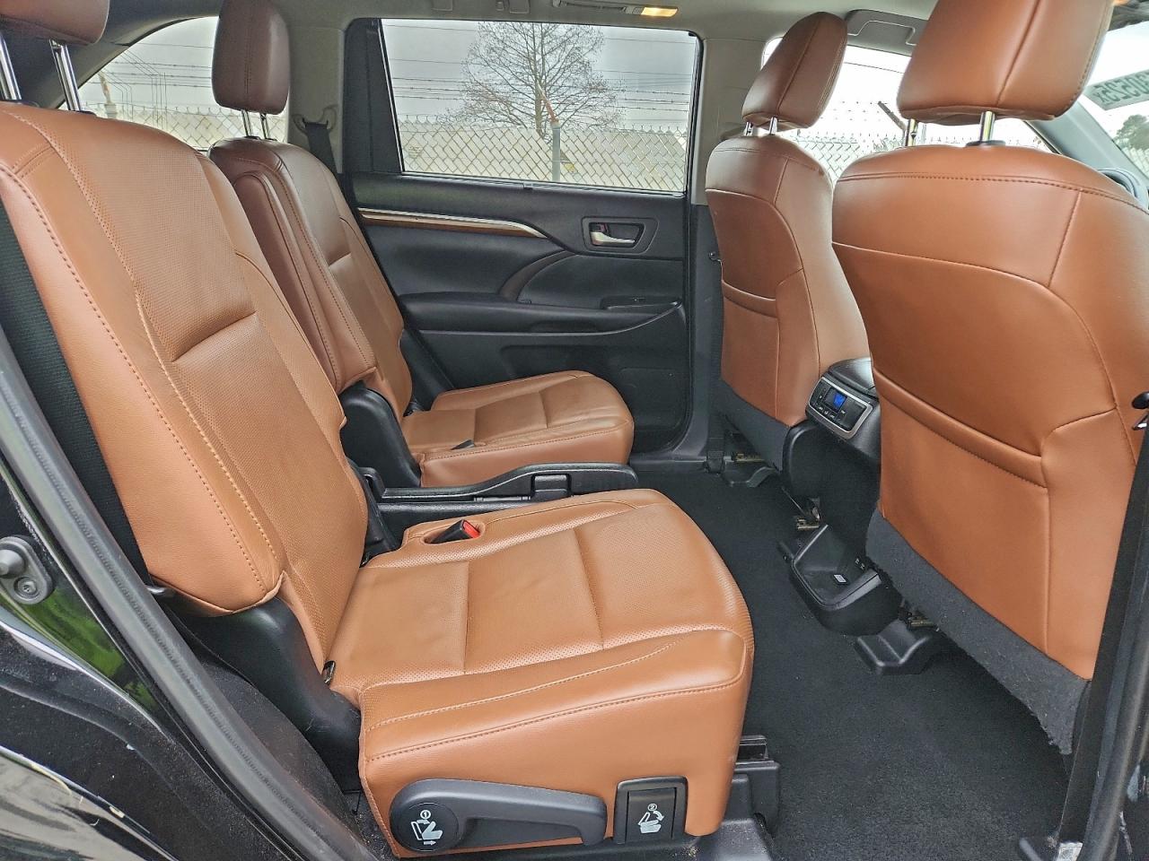2019 TOYOTA HIGHLANDER HYBRID LIMITED photo 11