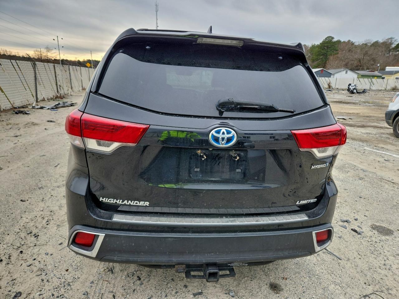 2019 TOYOTA HIGHLANDER HYBRID LIMITED photo 6