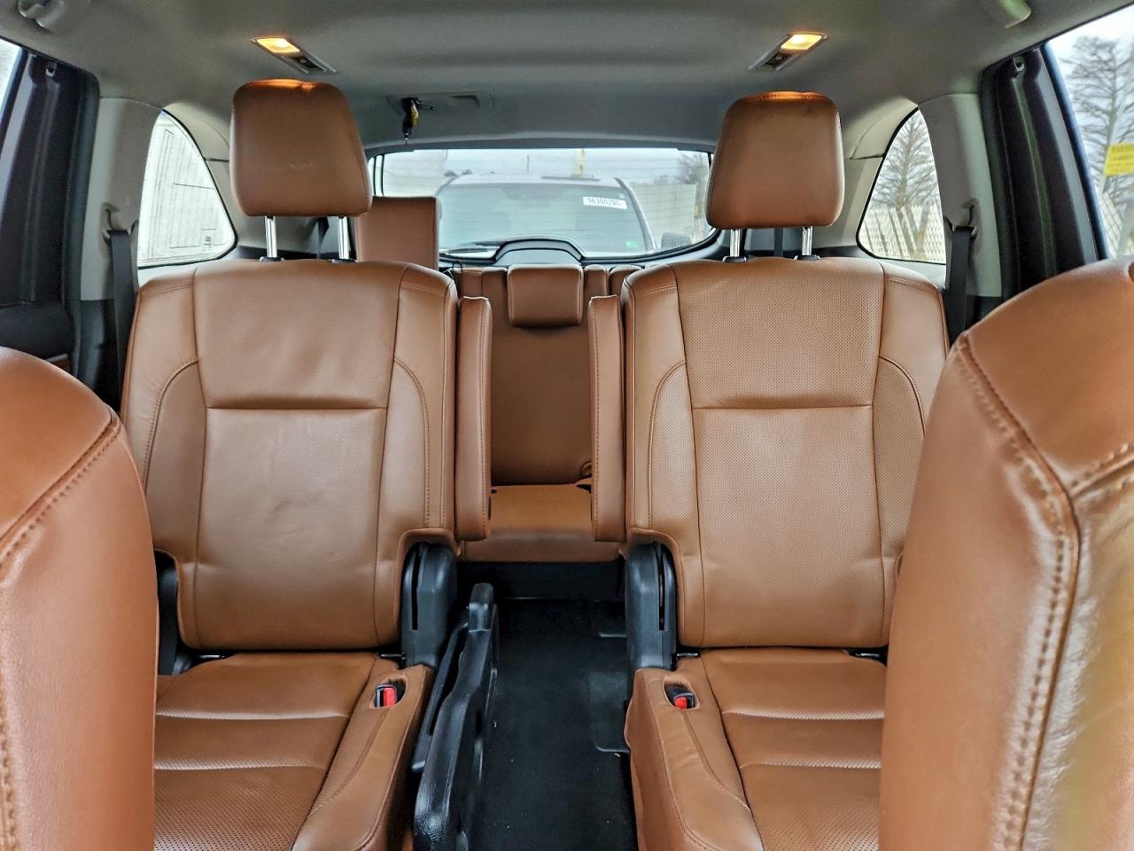 2019 TOYOTA HIGHLANDER HYBRID LIMITED photo 10