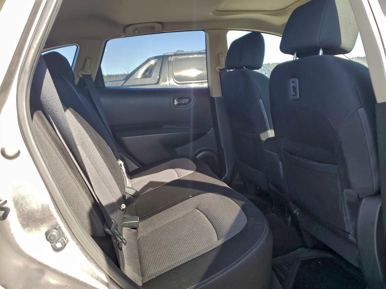 2013 NISSAN ROGUE S photo 11
