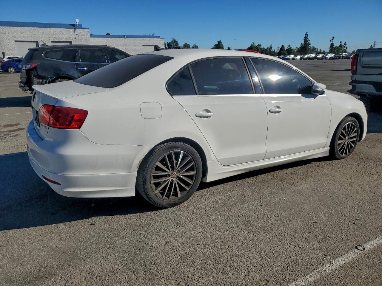 2012 VOLKSWAGEN JETTA SEL photo 3