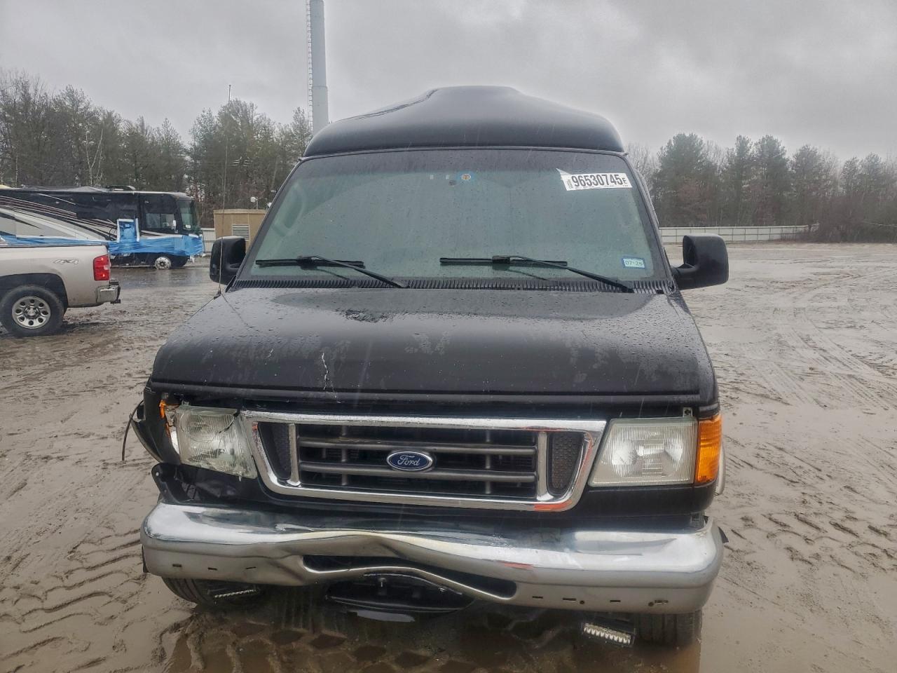 2004 FORD ECONOLINE E150 VAN photo 9