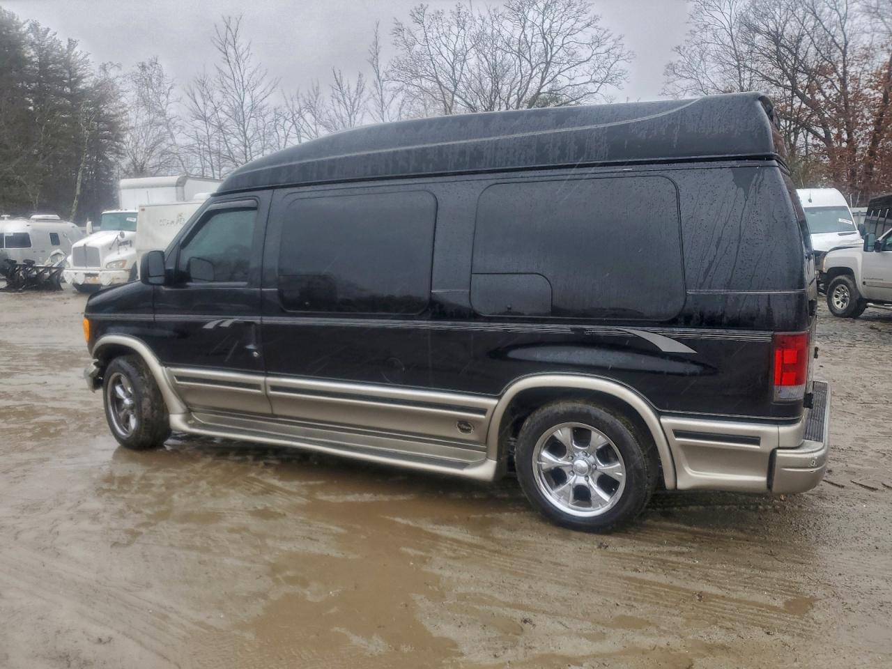2004 FORD ECONOLINE E150 VAN photo 3