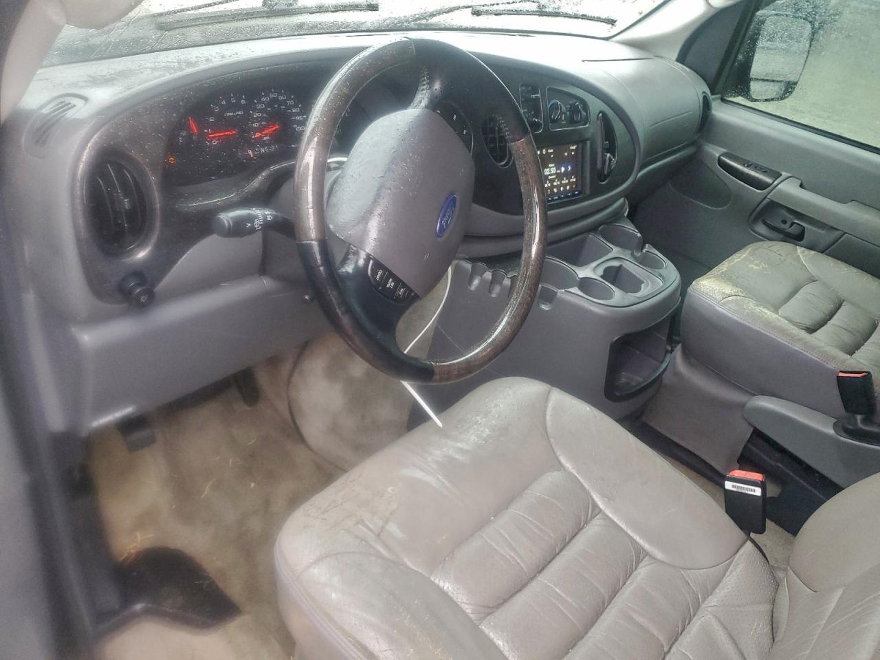 2004 FORD ECONOLINE E150 VAN photo 15