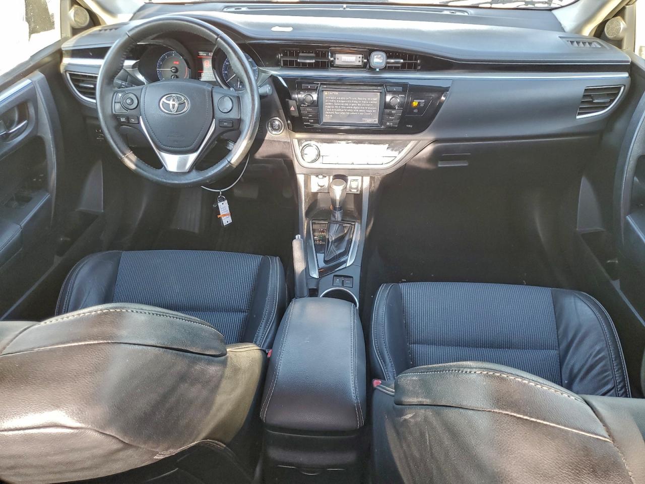 2014 TOYOTA COROLLA L photo 15