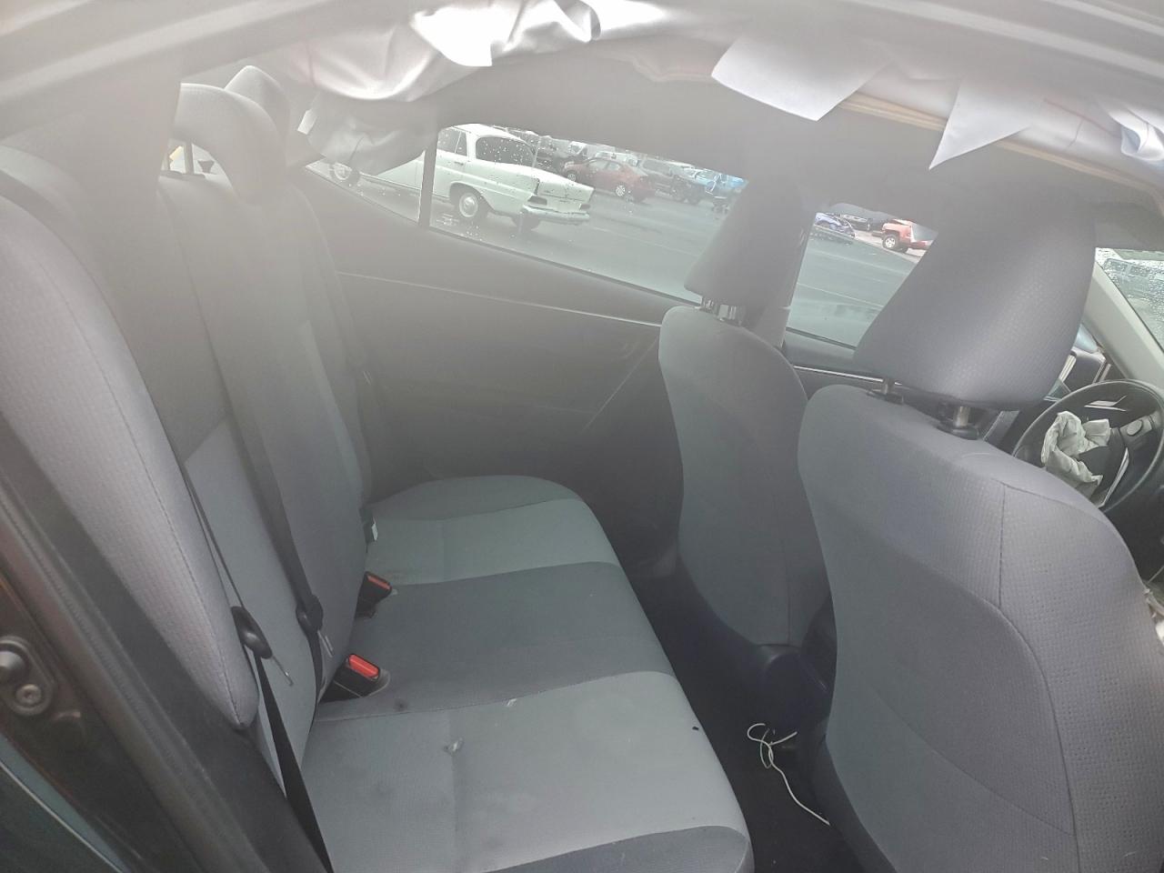 2016 TOYOTA COROLLA L photo 10