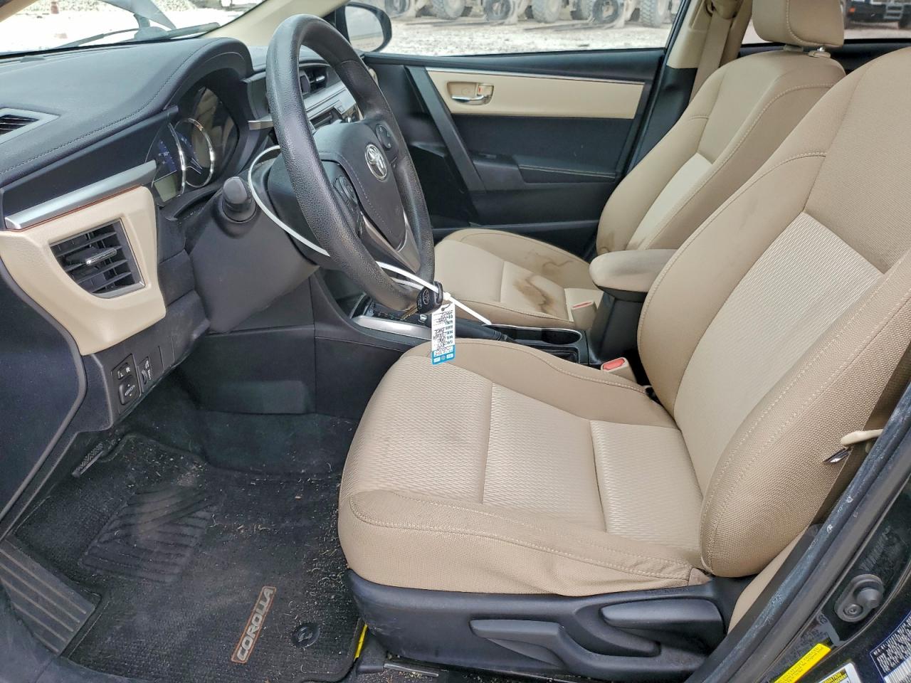 2014 TOYOTA COROLLA L photo 7