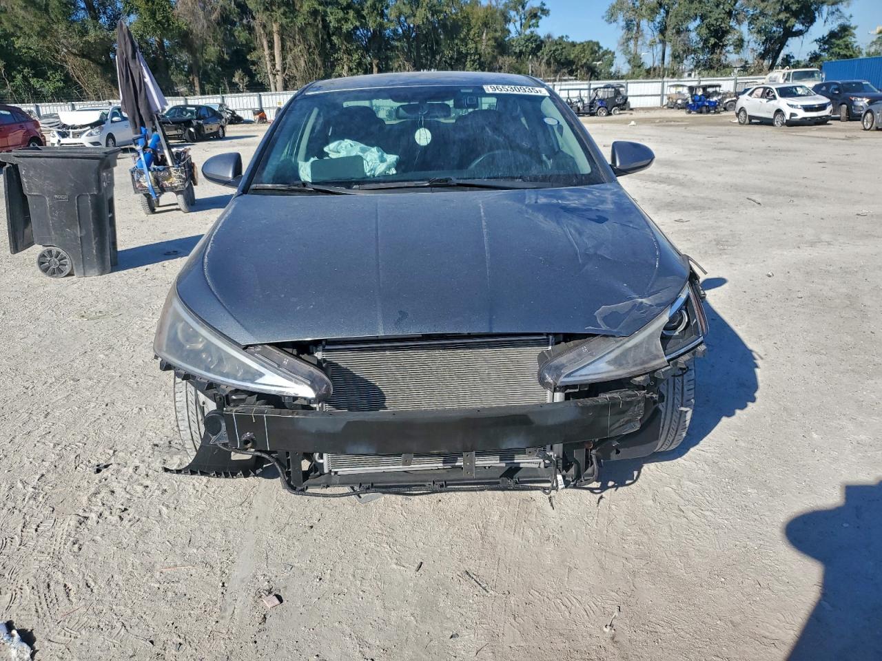 2019 HYUNDAI ELANTRA SE photo 13