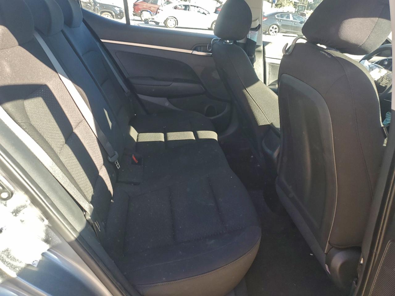 2019 HYUNDAI ELANTRA SE photo 28