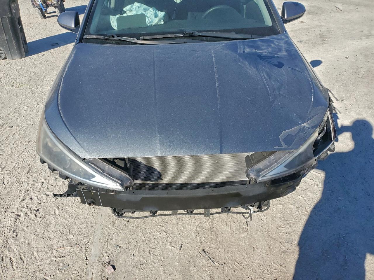 2019 HYUNDAI ELANTRA SE photo 31