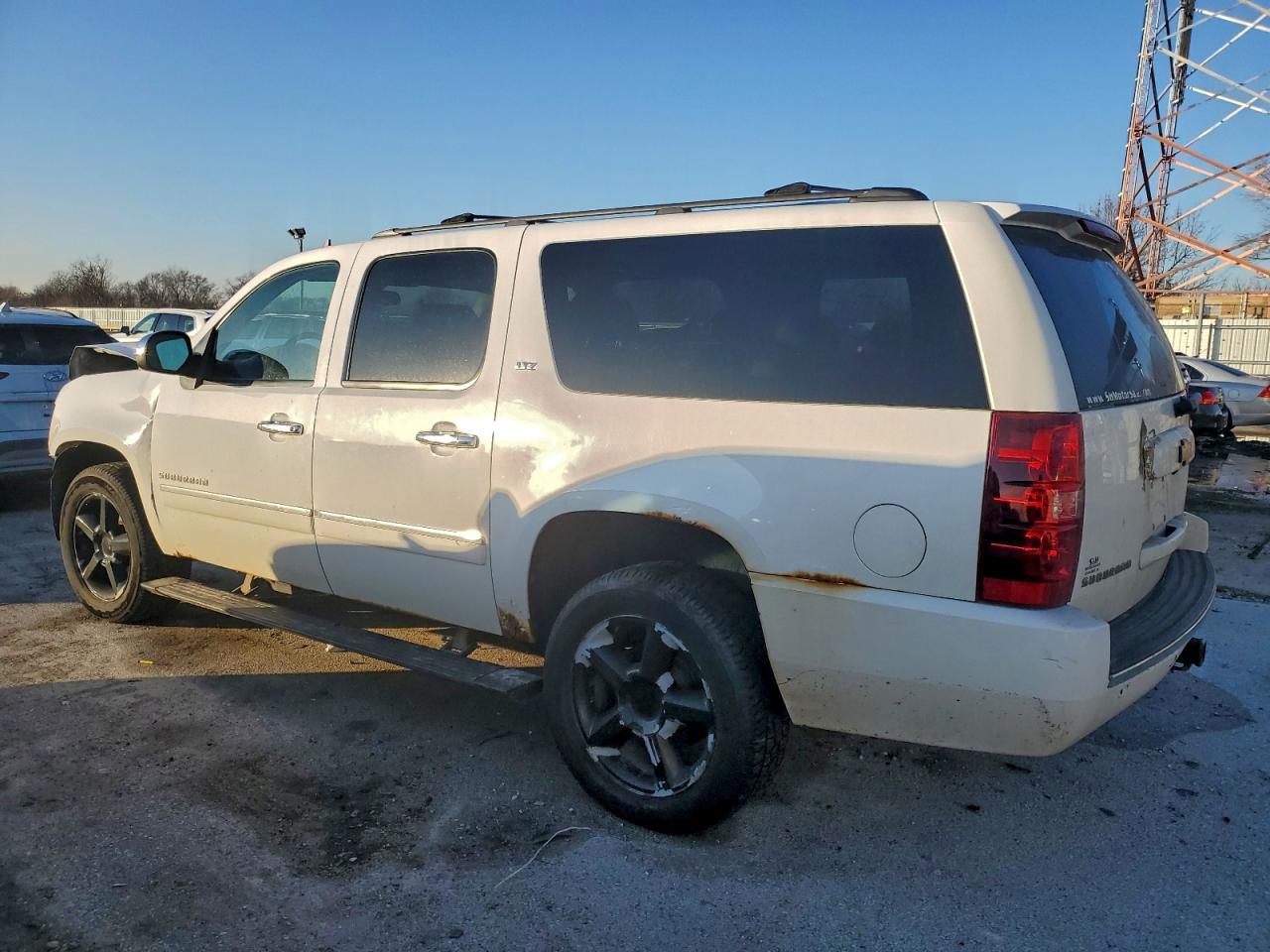 2010 CHEVROLET SUBURBAN K1500 LTZ photo 3