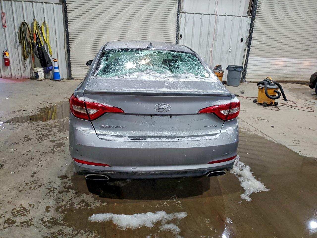 2016 HYUNDAI SONATA SPORT photo 11