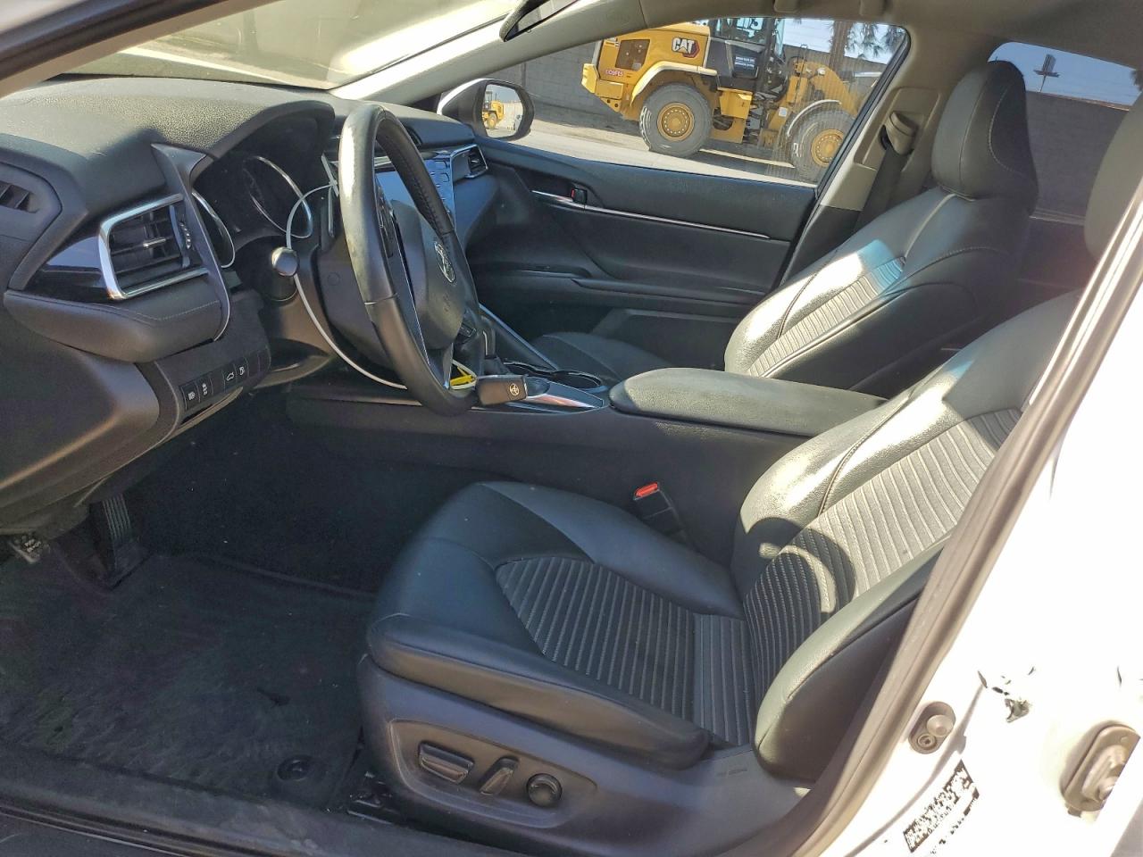 2018 TOYOTA CAMRY SE photo 13