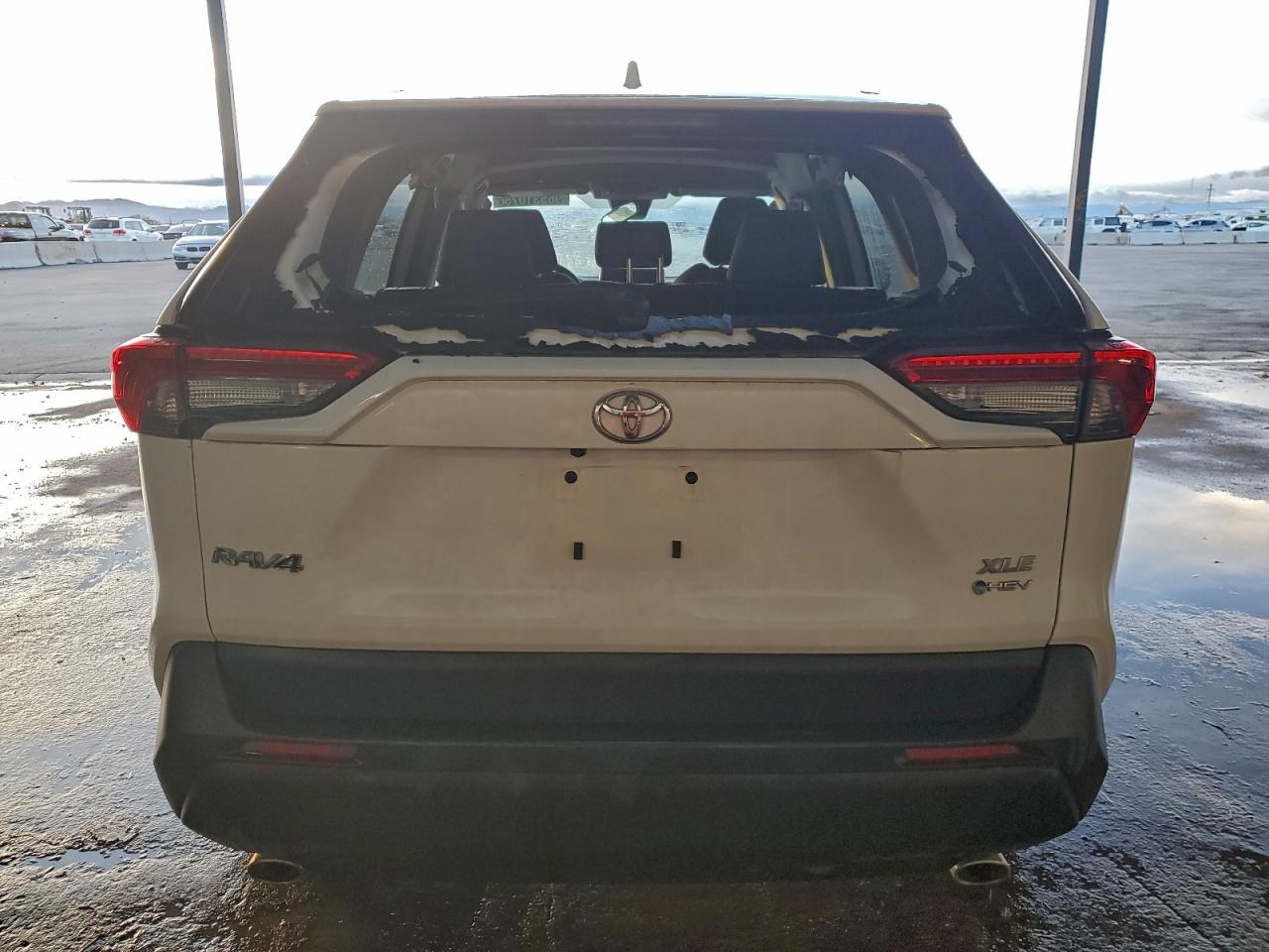 2025 TOYOTA RAV4 XLE photo 11