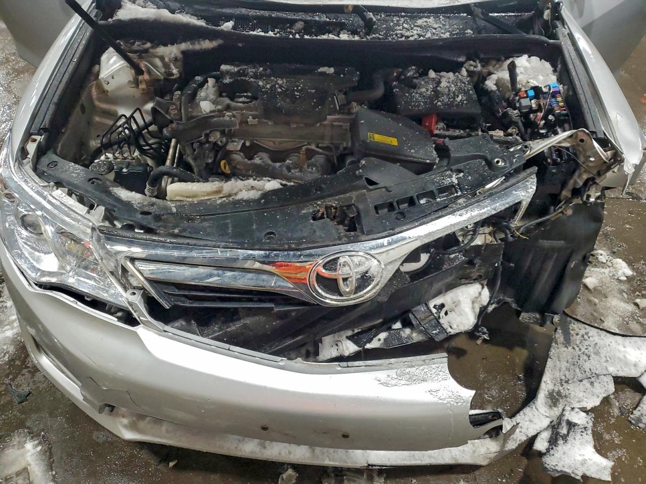 2012 TOYOTA CAMRY BASE photo 21