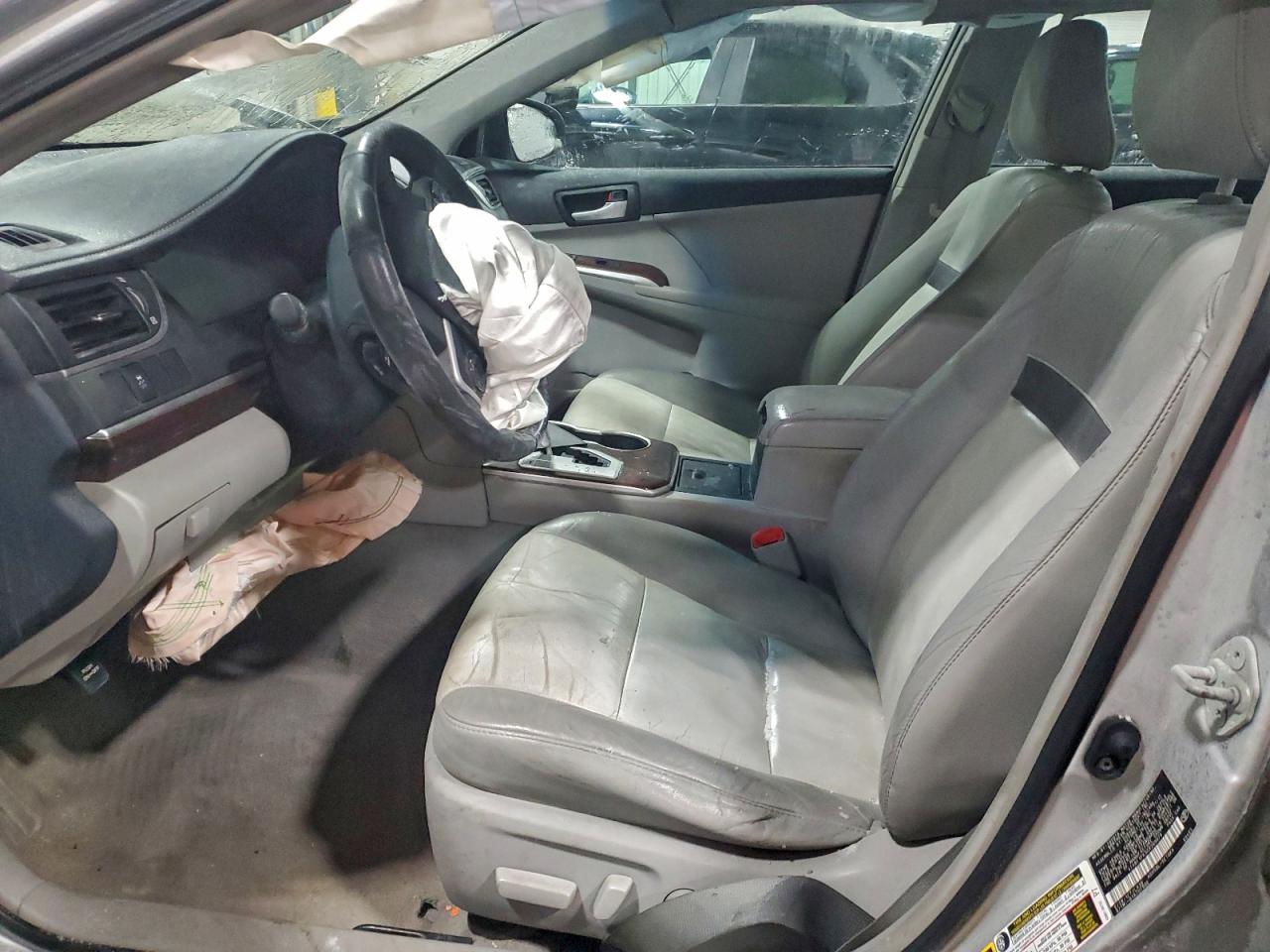 2012 TOYOTA CAMRY BASE photo 13