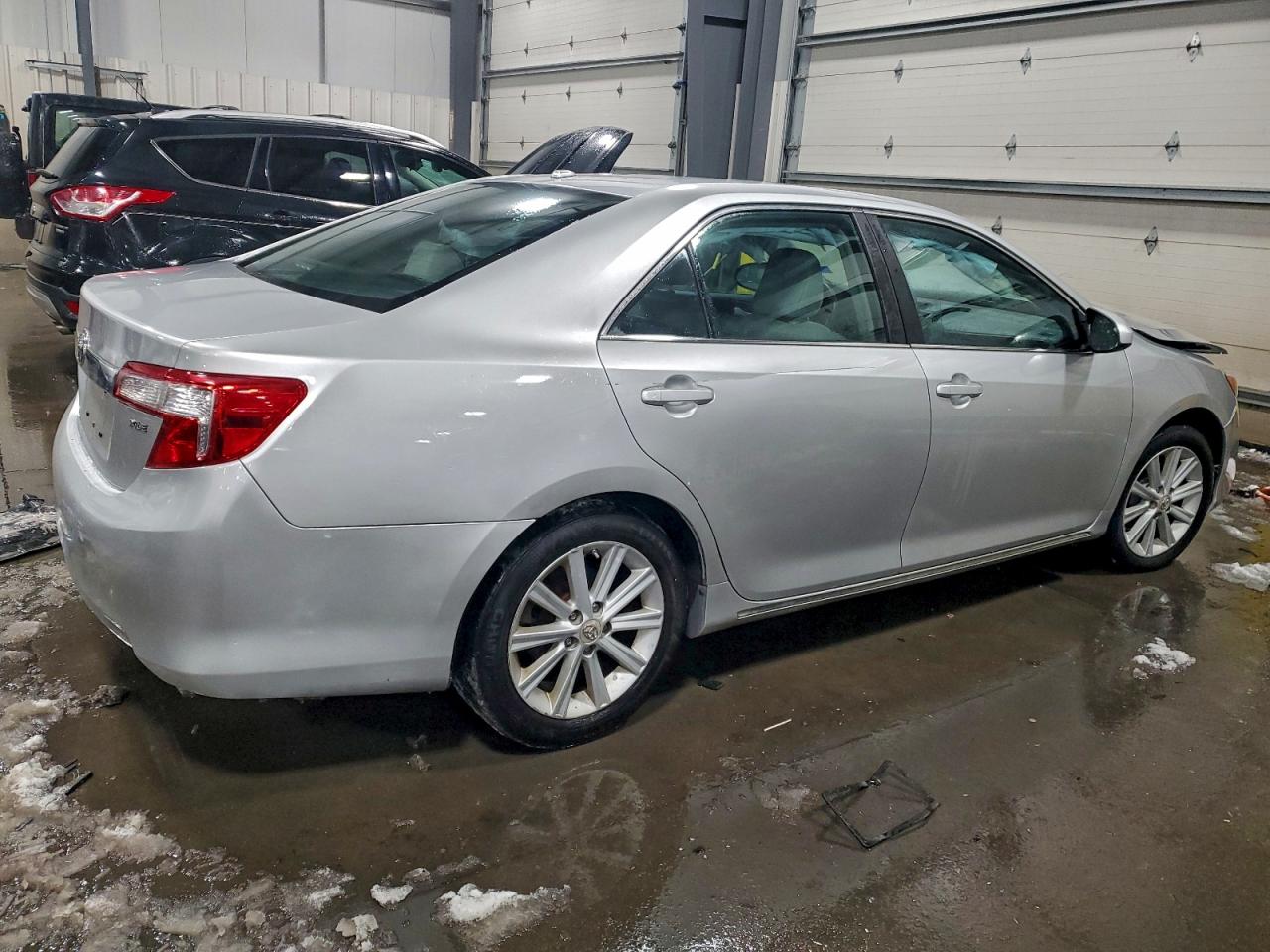 2012 TOYOTA CAMRY BASE photo 5