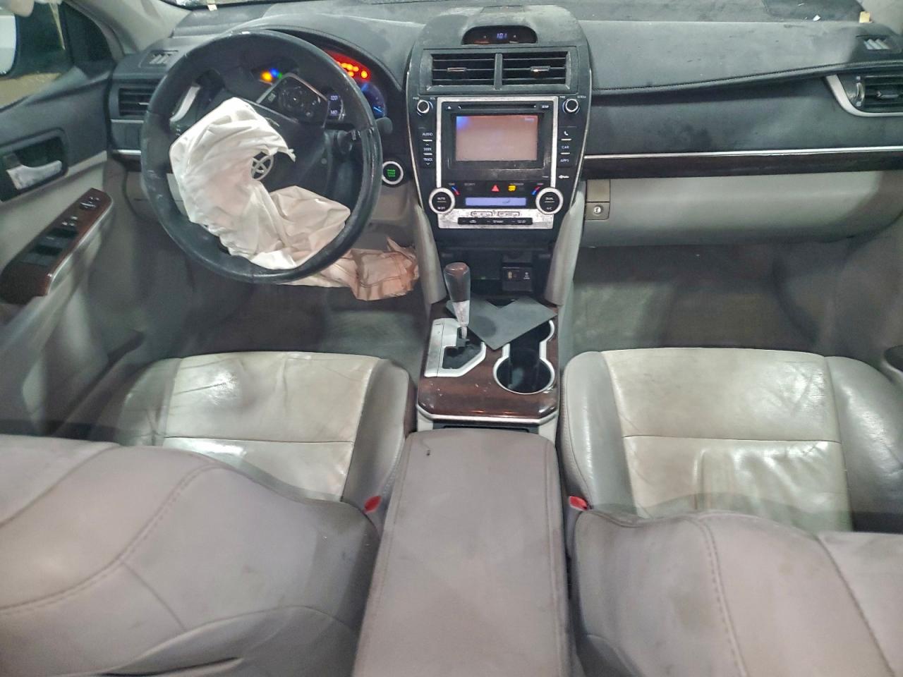 2012 TOYOTA CAMRY BASE photo 15