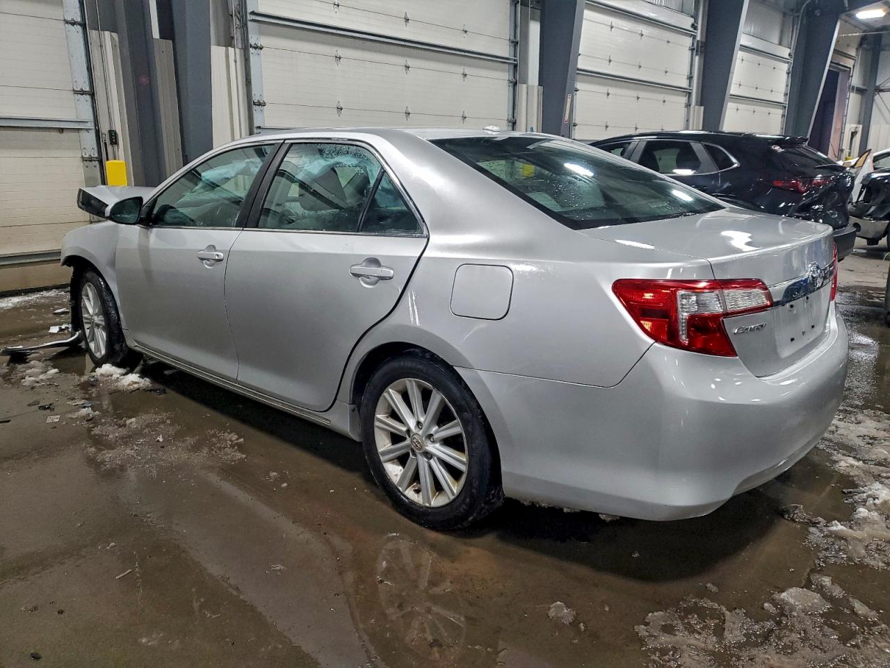 2012 TOYOTA CAMRY BASE photo 3