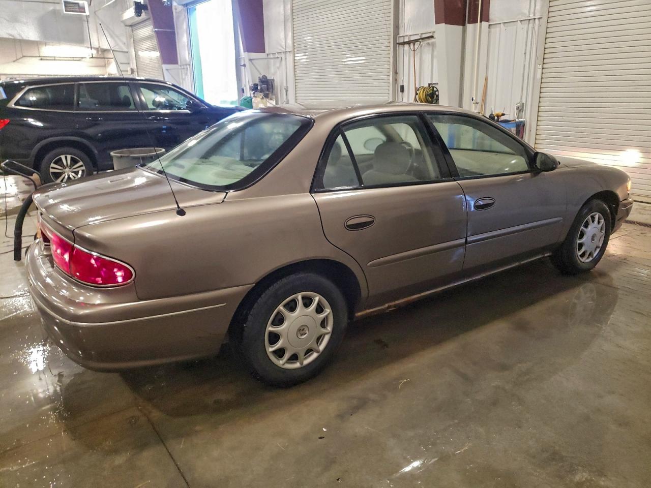 2003 BUICK CENTURY CUSTOM photo 5
