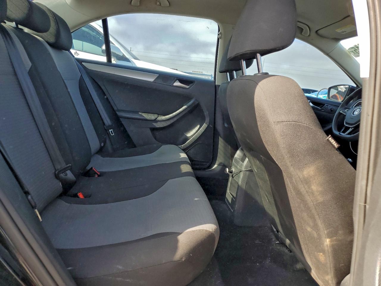 2017 VOLKSWAGEN JETTA S photo 19
